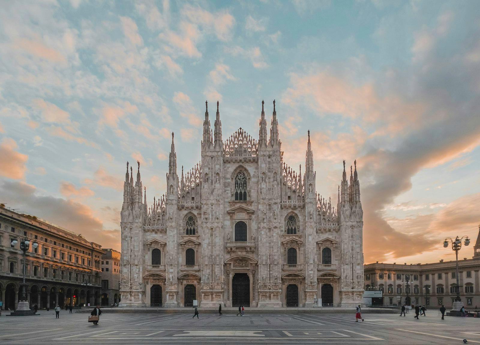 The Duomo di Milano at dusk